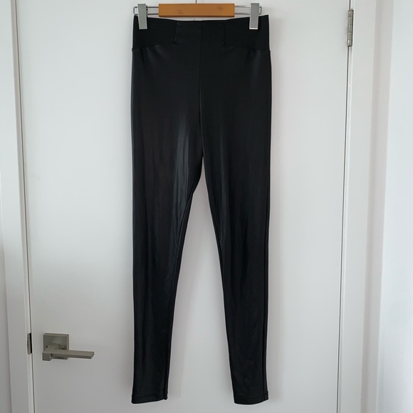 🖤 ASOS Faux leather look leggings w/elastic waist - Picture 2 of 5